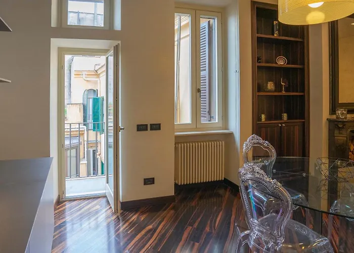 Easytopstay - Piazza Venezia View Charming * Roma